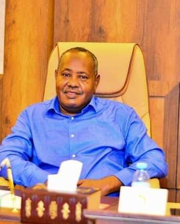 بإعادة تأهيل الميدان الشرقي لجامعة الخرطوم